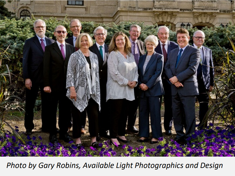 Photo of Conflict of Interest Network participants by Gary Robins, Available Light Photographics and Design
